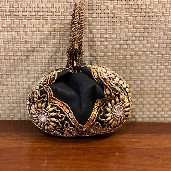 Handbags - 🌟2xHP🌟Deco Style Black Beaded Owl Satchel Bag